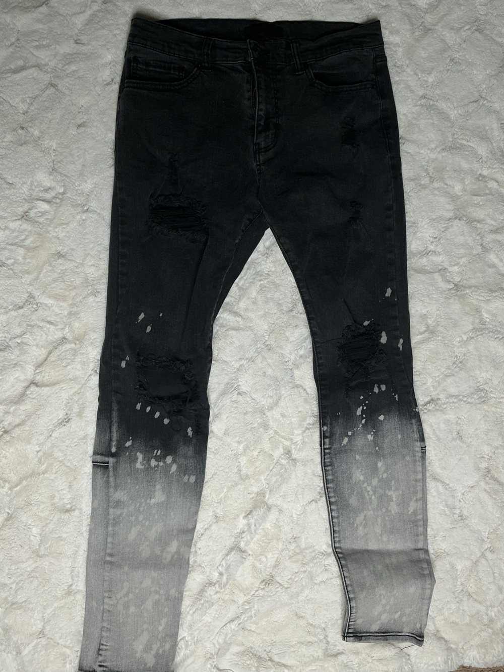 Black Distressed Skinny Jeans with Paint-Splatter